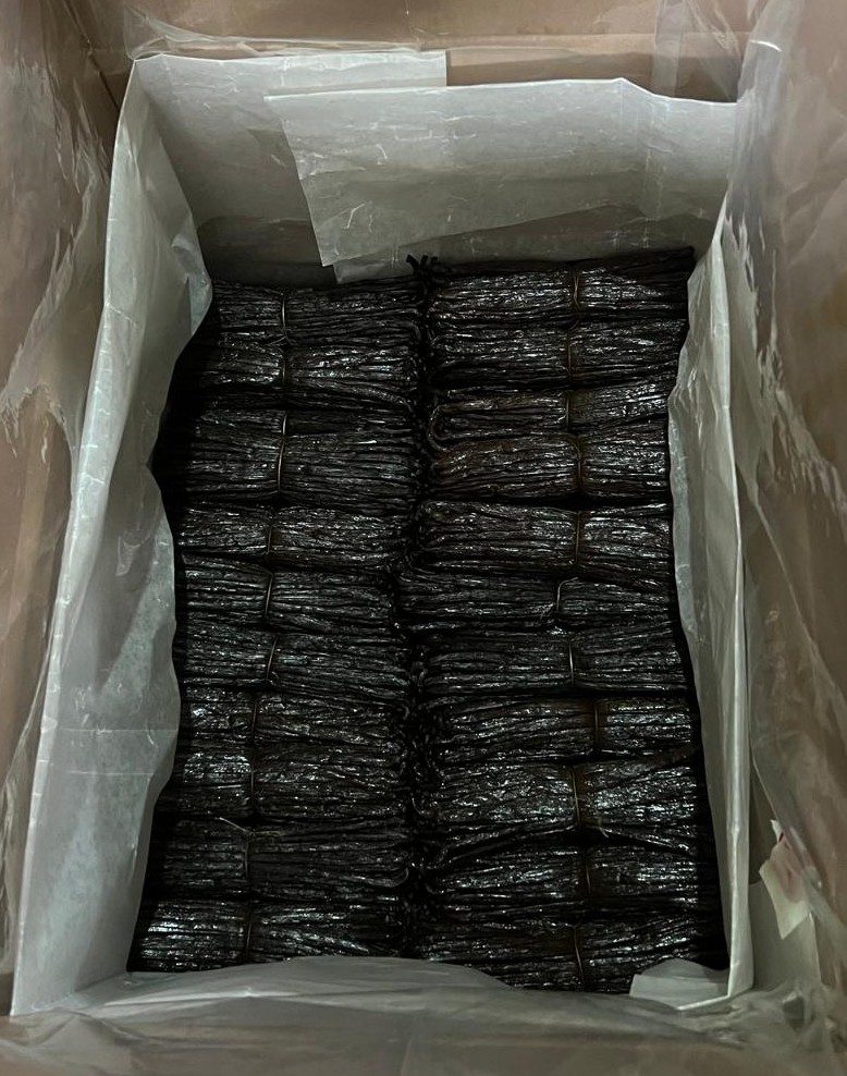 Vanille noire gourmet conditionnée dans un carton d’export